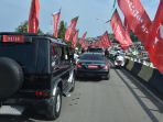 terjebak-macet-jokowi-berjalan-kaki-menuju-perayaan-ultah-tni_20171005_183737.jpg