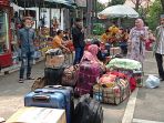 terminal-poris-plawad-tangerang-mulai-dipenuhi-pemudik-lebaran_20220418_140256.jpg