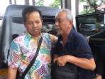 terpidana-kasus-korupsi-ditangkap-saat-turun-dari-pesawat_20160517_192132.jpg