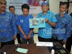tersangka-dan-barang-bukti-narkoba_20170930_112552.jpg