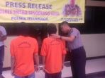 tersangka-em-dan-s-bersama-kapolsek-teluknaga-akp-arief-purnama_20170330_115342.jpg