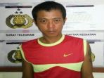 tersangka-iwan-pemalak-sopir-di-lintas-semendo-muaraenim_20171206_092849.jpg