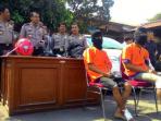 tersangka-kasus-pembunuhan-mahasiswi_20150919_141523.jpg