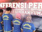 tersangka-kasus-tengkorak-manusia.jpg