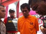 tersangka-pembunuh-anak-kandung_20180507_143709.jpg