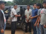 tersangka-pembunuhan-pengusaha-asal-banten-michael-reinaldo-mesak_20170926_145123.jpg