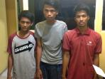 tersangka-pemerasan-di-dalam-angkot_20151111_084016.jpg