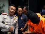 tersangka-pencuri-sabu_20170815_132939.jpg