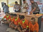 tersangka-perampokan-di-pekanbaru_20170825_122102.jpg