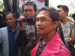 tersangka-proyek-pembangunan-kantor-bupati-melawi_20160714_160733.jpg