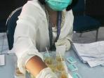 tes-urine_20160411_194136.jpg