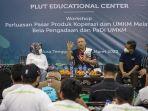 teten-masduki-saat-workshop-perluasan-pasar-produk-koperasi-dan-umkm.jpg