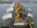 thames-barrier-untuk-mengendalikan-banjir.jpg