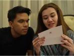 thariq-dn-aaliyah-saat-unboxing-kado-pertama-pernikahan-1.jpg