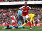 theo-walcott-horeeeeeeeee_20161017_173327.jpg