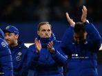 thomas-tuchel-memberikan-tepuk-tangan-kepada-para-penggemar-setelah-pertandingan.jpg