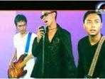 tic-band.jpg