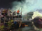 tiga-kapal-tradisional-terbakar.jpg