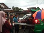 tiga-korban-meninggal-siswa-smpn-1-turi-dijemput-keluarga.jpg