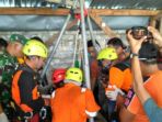 tiga-orang-tercebur-sumur-di-tuban-pihak-kepolisian-hingga-bpbd-bantu-proses-evakuasi_20180928_170943.jpg