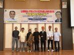 tiga-pelajar-pemenang-lomba-2j.jpg