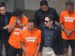 tiga-pesepak-bola-liga-malaysia-yang-ditangkap-komisi-anti-korupsi-malaysia_20170407_005101.jpg