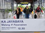 tiket-kereta-jelang-libur-nataru-di-stasiun-malang_20231121_152205.jpg