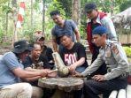tim-ahli-cagar-budaya-tacb-kabupaten-indramayu-saat-melakukan-penelitian-awal.jpg