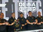 tim-basket-dewa-united-banten-saat-memperkenalkan-apparel-anyar.jpg