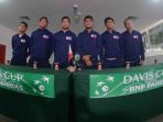 tim-davis-filipina_20180201_201119.jpg