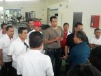 tim-deputi-i-inasgoc-saat-meninjau-gedung-sport-science-center_20161229_184651.jpg