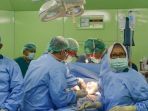 tim-dokter-rumah-sakit-umum-daerah-zainoel-abidin_20180304_120032.jpg