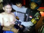 tim-elang-polrestabes-semarang-tangkap-pemilik-pil-koplo_20160109_132055.jpg