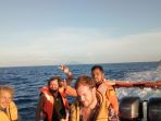 tim-evakuasi-turis-asing_20180624_094748.jpg