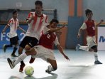 tim-futsal-persija-melawan-tim-futsal-biang-bola_20150406_170211.jpg