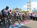 tim-gowes-touring-pesona-nusantara-menuju-lahat-tempuh-jarak-150-km_20170719_150828.jpg