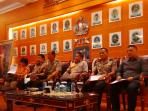 tim-investigasi-polri-mengumumkan-hasil-kerjanya-selama-satu-bulan_20160915_115923.jpg