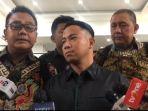 tim-kuasa-hukum-irfan-widyanto-memberikan-keterangan-selesai-sidang.jpg