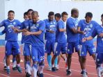 tim-persib-bandung-latihan-di-stadion-sport-jabar-arcamanik_20180917_084226.jpg