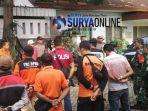 tim-sar-cari-mobil-kecebur-di-sungai-brantas.jpg