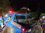 tim-sar-tagana-kabupaten-karawang-mengevakuasi-tig.jpg
