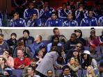 timnas-argentian-nonton-basket_20150327_000125.jpg