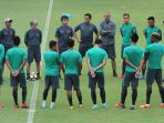 timnas-indonesia-gelar-latihan-jelang-hadapi-islandia-di-gbk_20180112_203551.jpg