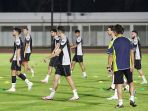 timnas-indonesia-jalani-latihan-jelang-menjamu-australia_20240908_210827.jpg