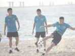 timnas-indonesia-ketika-melakoni-latihan-perdana.jpg