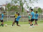 timnas-indonesia-menjalani-sesi-latihan.jpg