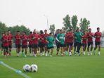 timnas-indonesia-saat-menjalani-latihan-1.jpg