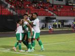 timnas-indonesia-sementara-menang-2-0-atas-timor-leste_20220130_203741.jpg