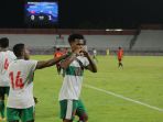 timnas-indonesia-sementara-menang-2-0-atas-timor-leste_20220130_204224.jpg