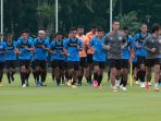 timnas-indonesia-u-23-jalani-training-camp-untuk-sea-games-2021_20210210_201507.jpg